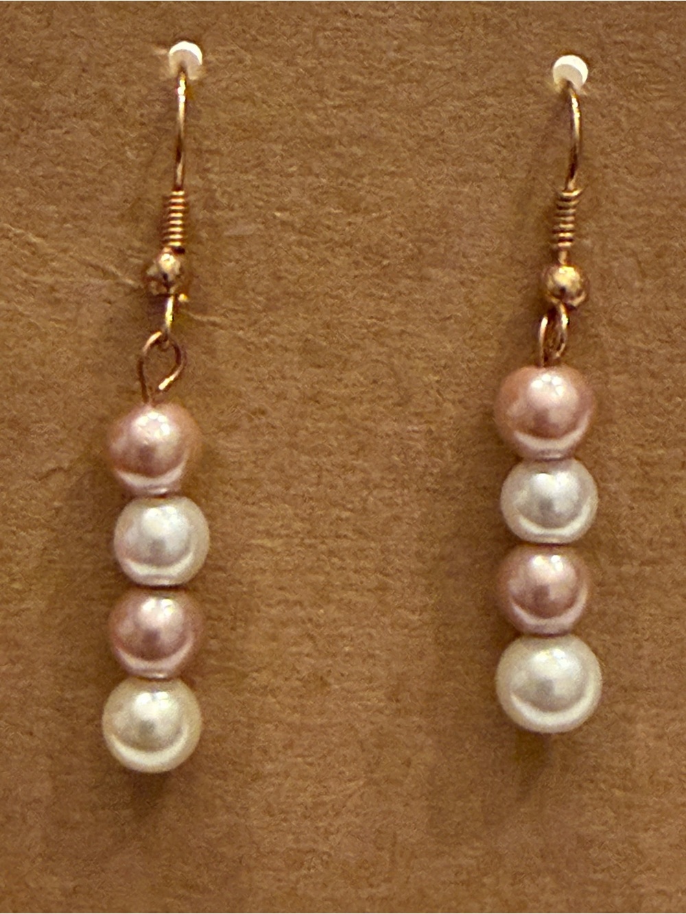 Pretty Pearl And Copper Dangle Earrings 1.5” long NWOT